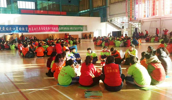 成长心连心大型助学扶贫活动在高新区成功举办